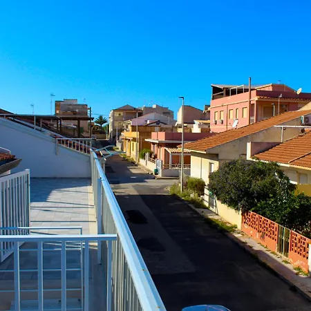 A Casuzza Di Pina E Raffaele - A Due Passi Dal Mare * Villaggio Azzurro